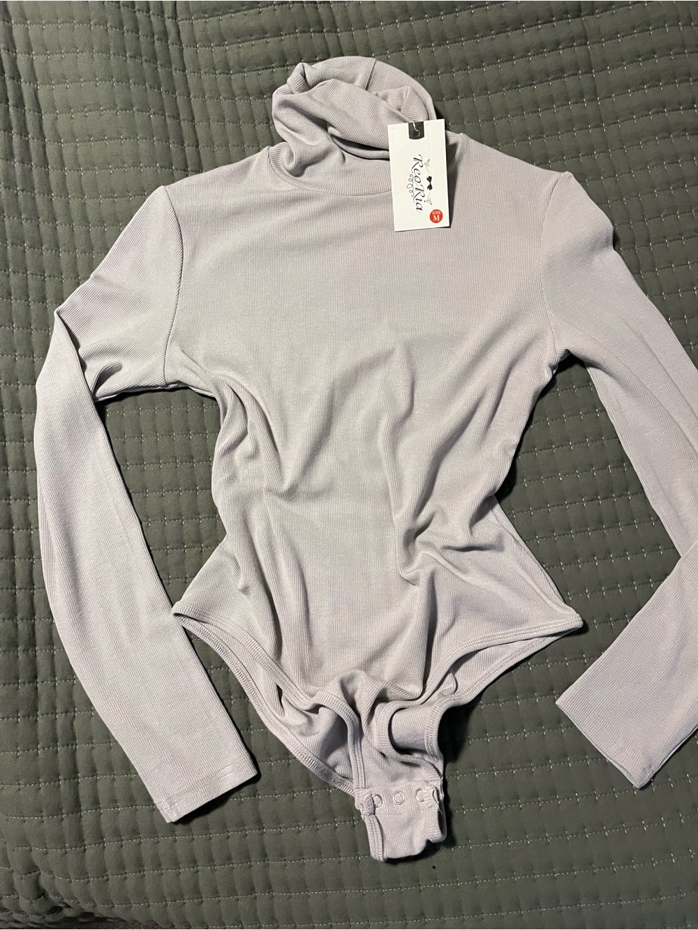 Raglan Turtleneck Bodysuit in Light Grey